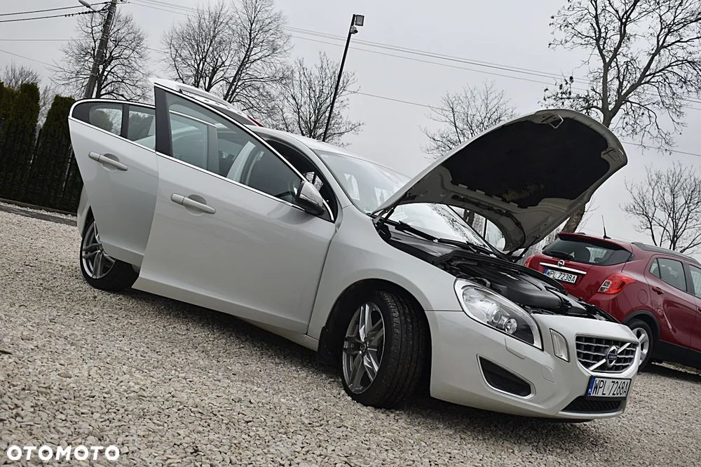 Volvo S60 D3 Geartronic Summum - 16
