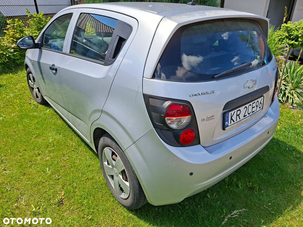 Chevrolet Aveo 1.2 LS - 2