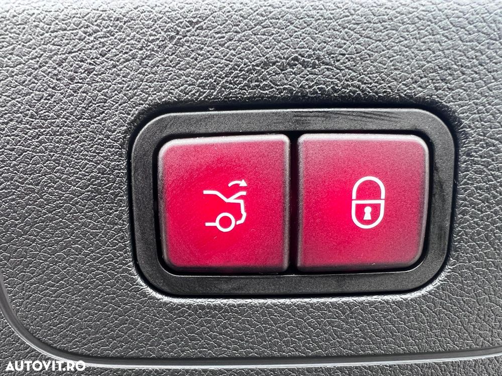 Mercedes-Benz CLA 220 4MATIC Coupe - 5