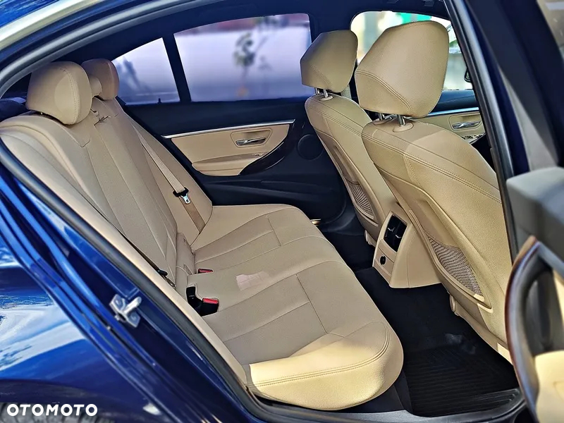 BMW Seria 3 - 18