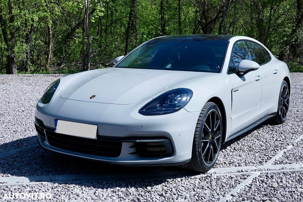 Porsche Panamera 4 E-Hybrid - 6
