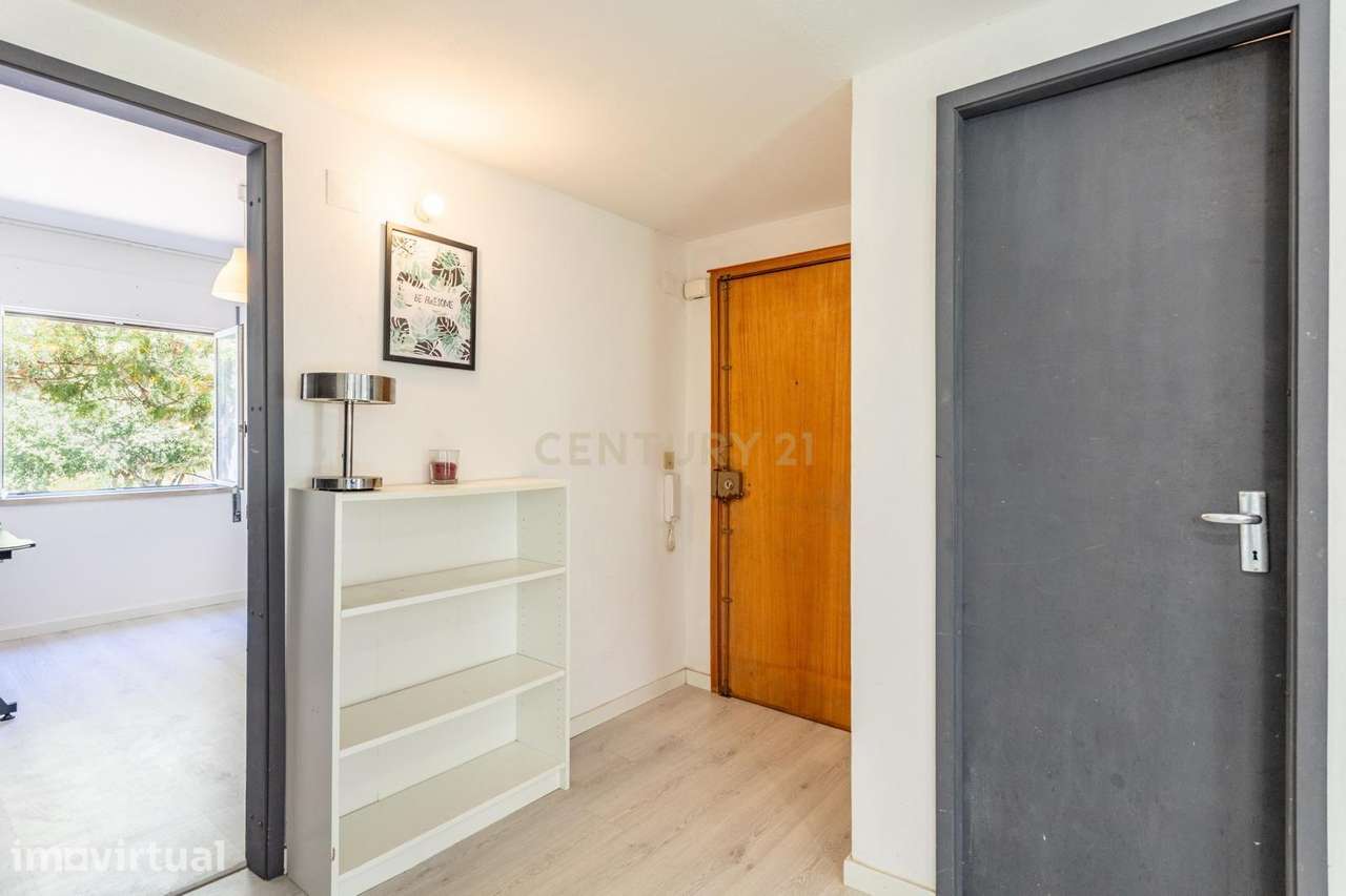 Apartamento T2 com Logradouro em Laveiras (Caxias) – A 5 Minutos da Pr - Grande imagem: 5/18