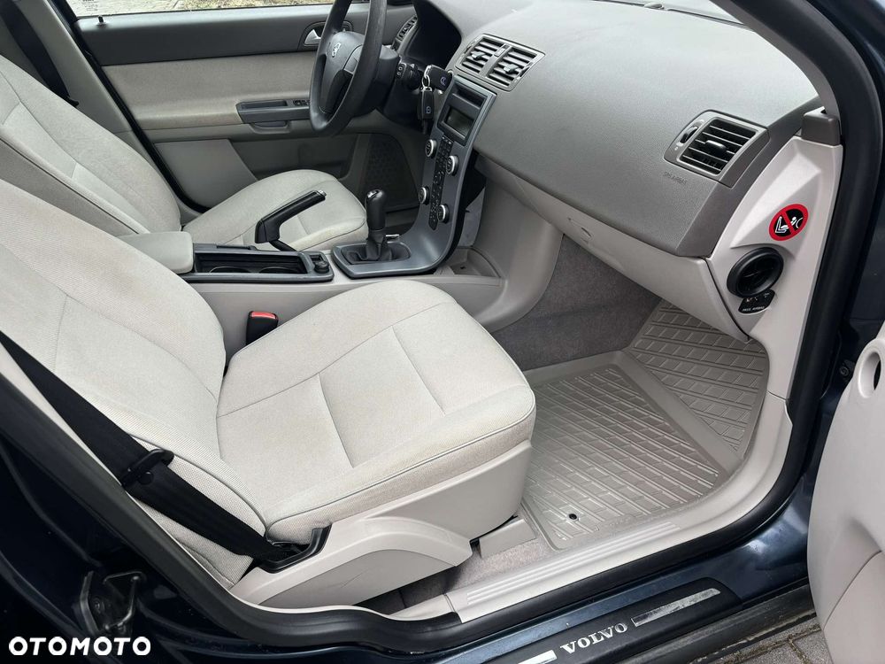 Volvo V50 1.6 Momentum - 9