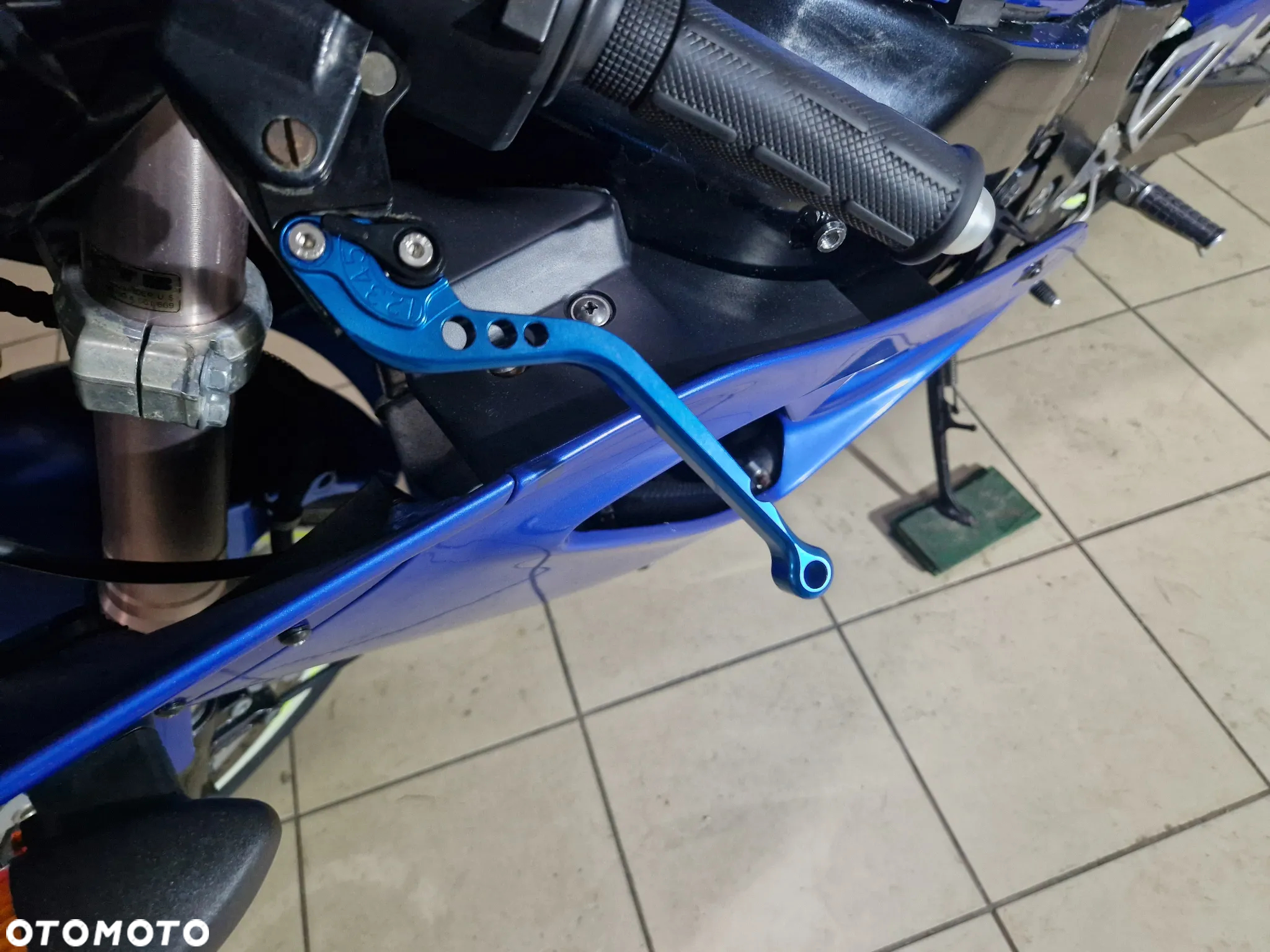 Kawasaki ZXR - 13