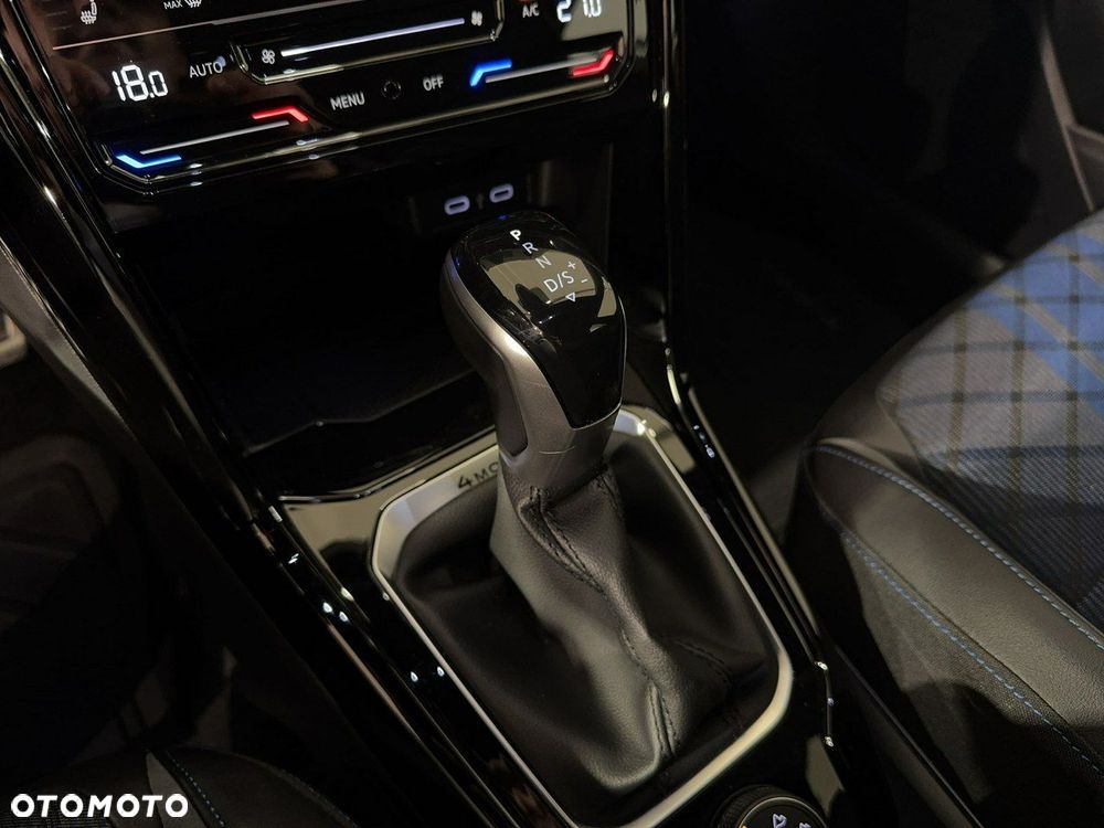 Volkswagen T-Roc - 31