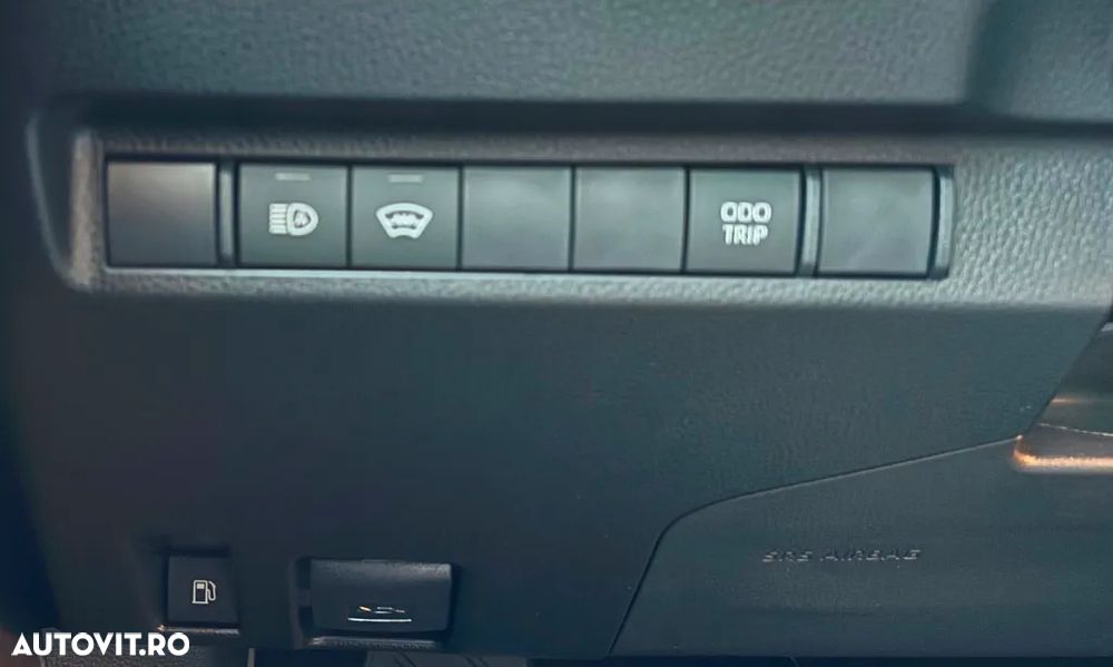 Toyota RAV4 - 16