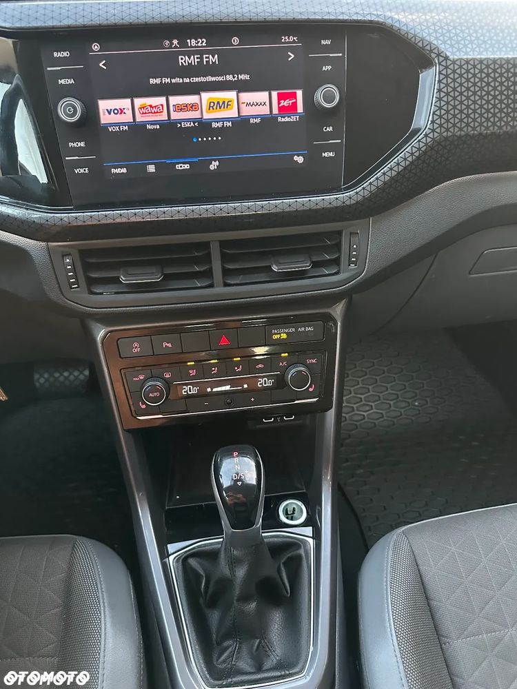 Volkswagen T-Cross - 9