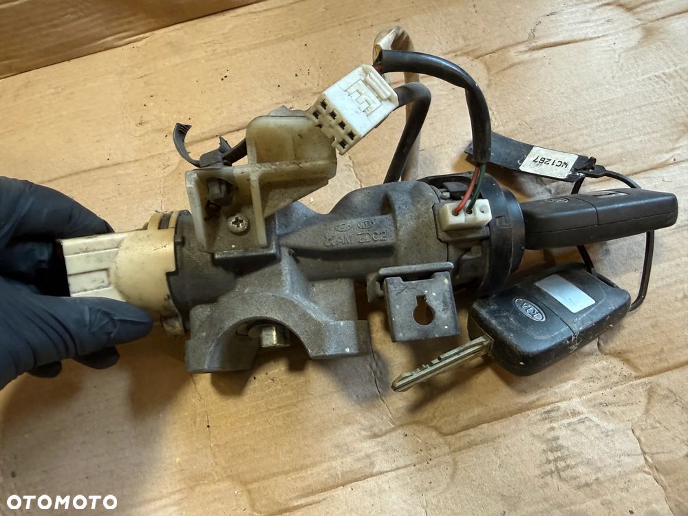 Stacyjka + kluczyki Kia Soul II - 2