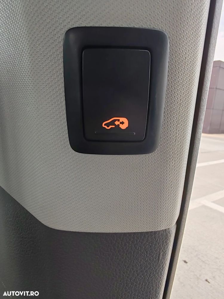 Volkswagen Sharan 2.0 TDI DSG (BlueMotion Technology) Highline - 34