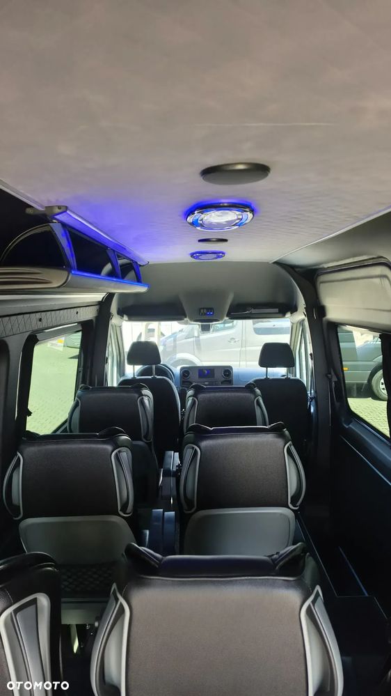 Mercedes-Benz Sprinter - 5