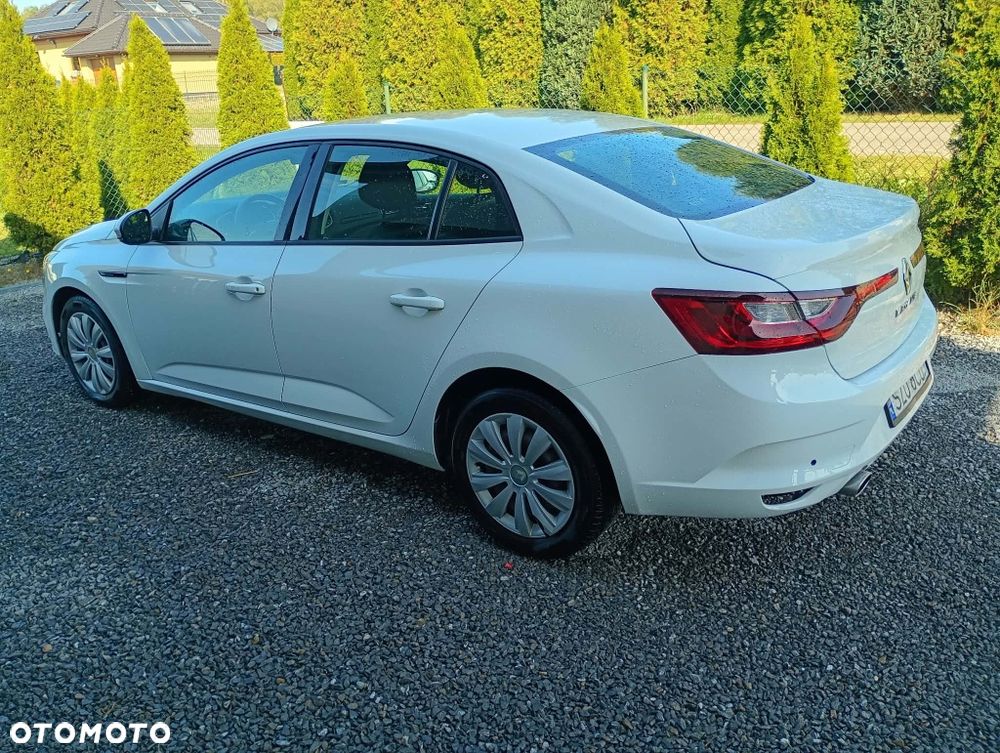 Renault Megane 2018 photo 3