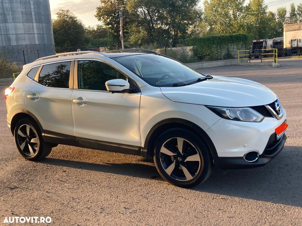 Nissan Qashqai 1.6 DCI Start/Stop X-TRONIC Tekna - 4