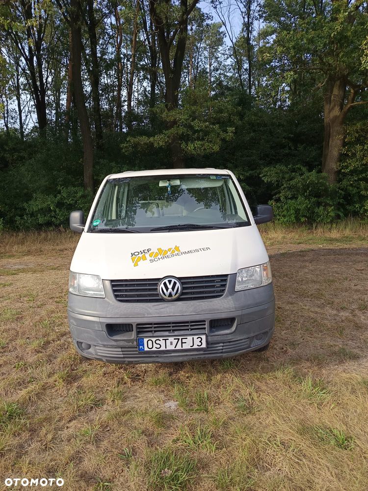 Volkswagen Transporter - 1