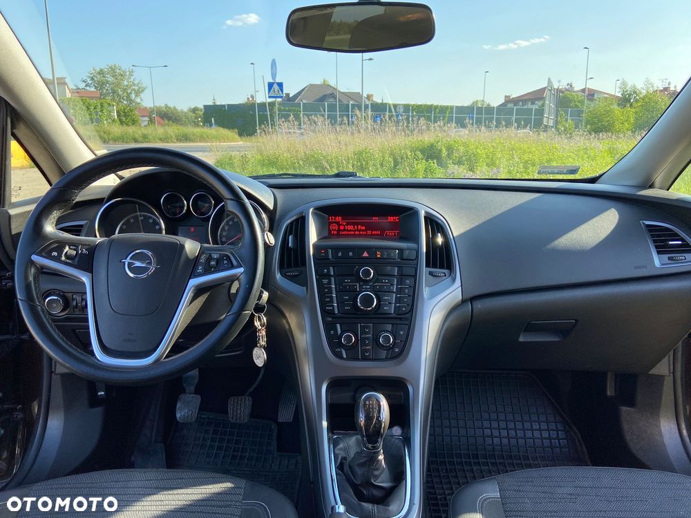 Opel Astra 2015 photo 3