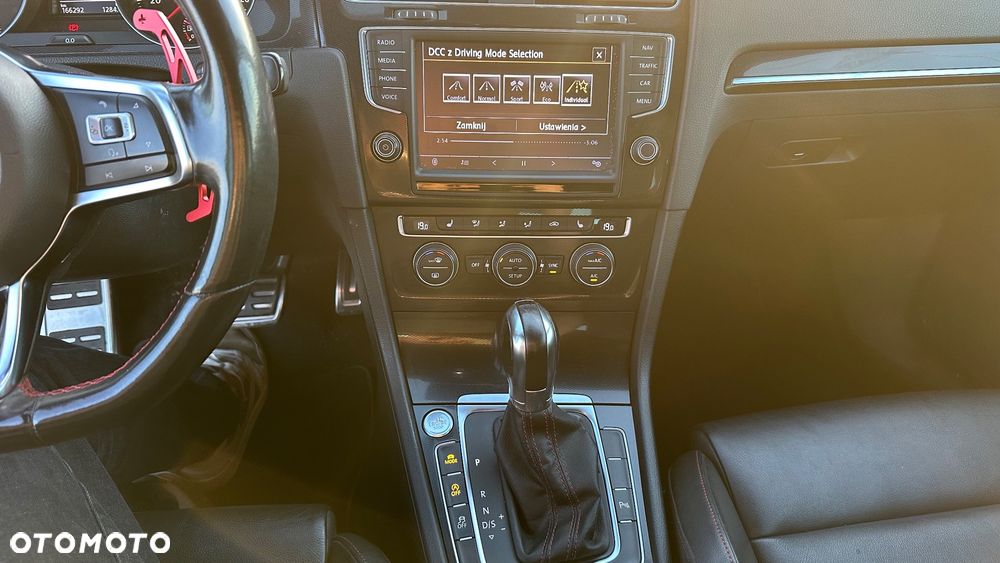 Volkswagen Golf 2.0 TSI BMT GTI Performance DSG - 12