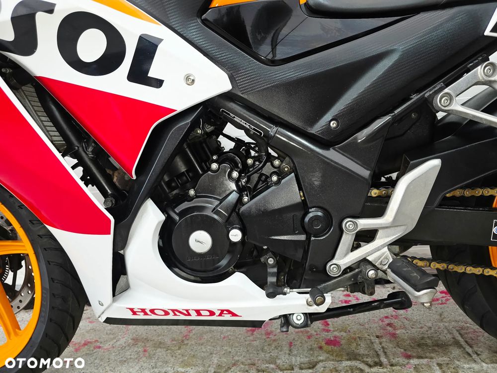 Honda CBR - 16