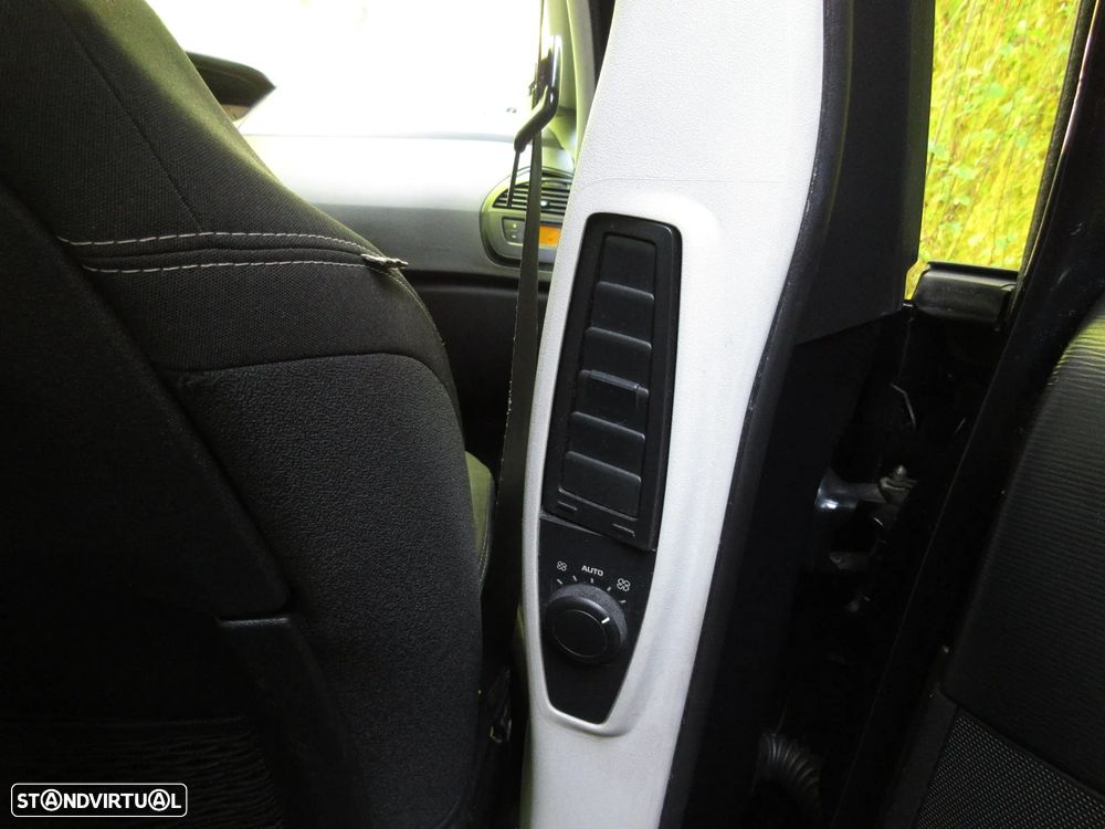Citroën C4 Grand Picasso - 28