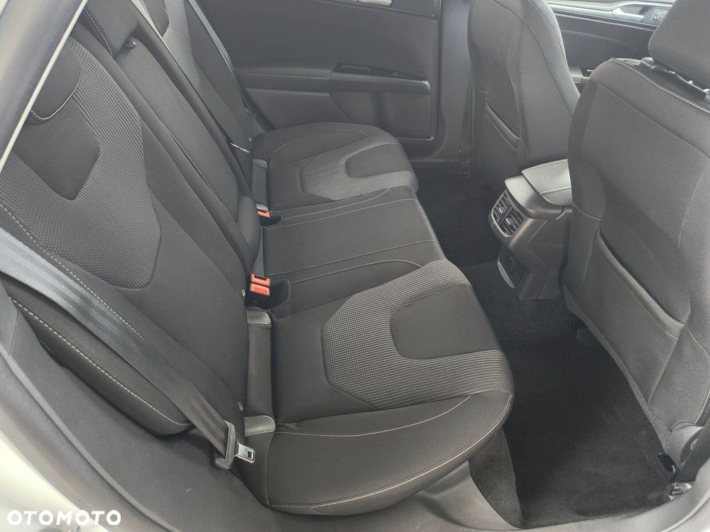 Ford Mondeo - 13