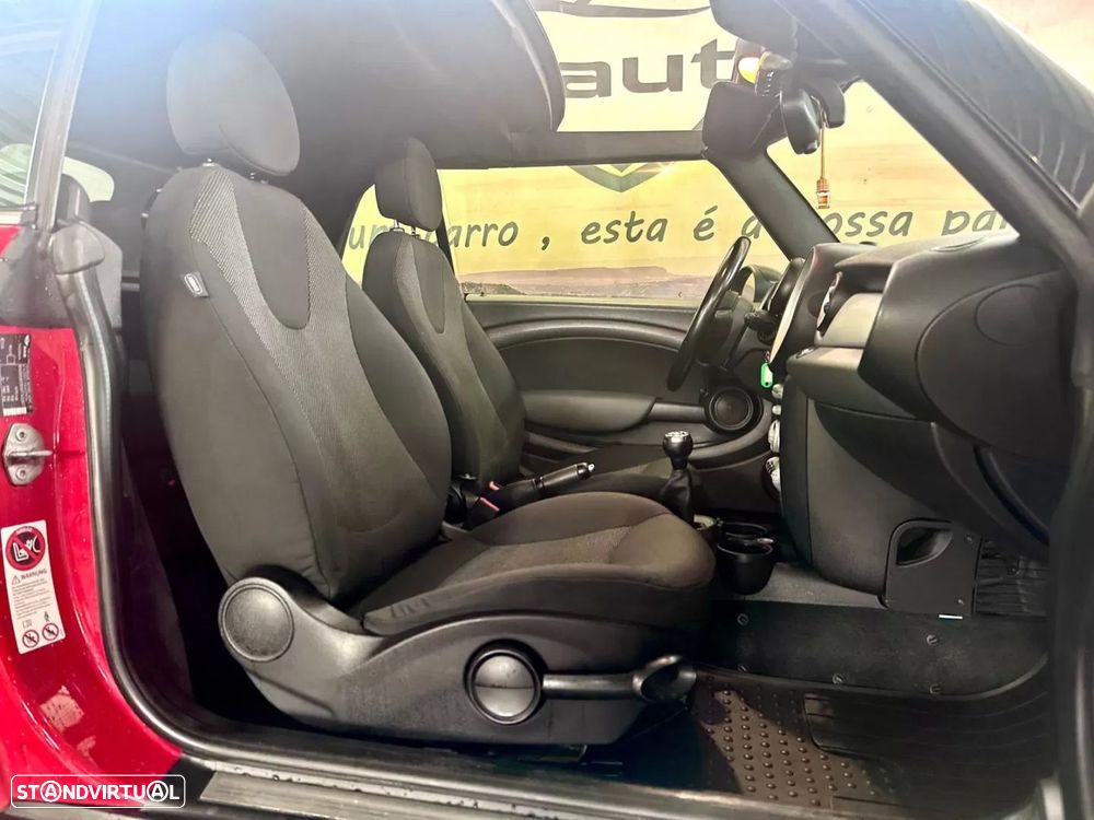 MINI Cabrio One - 17