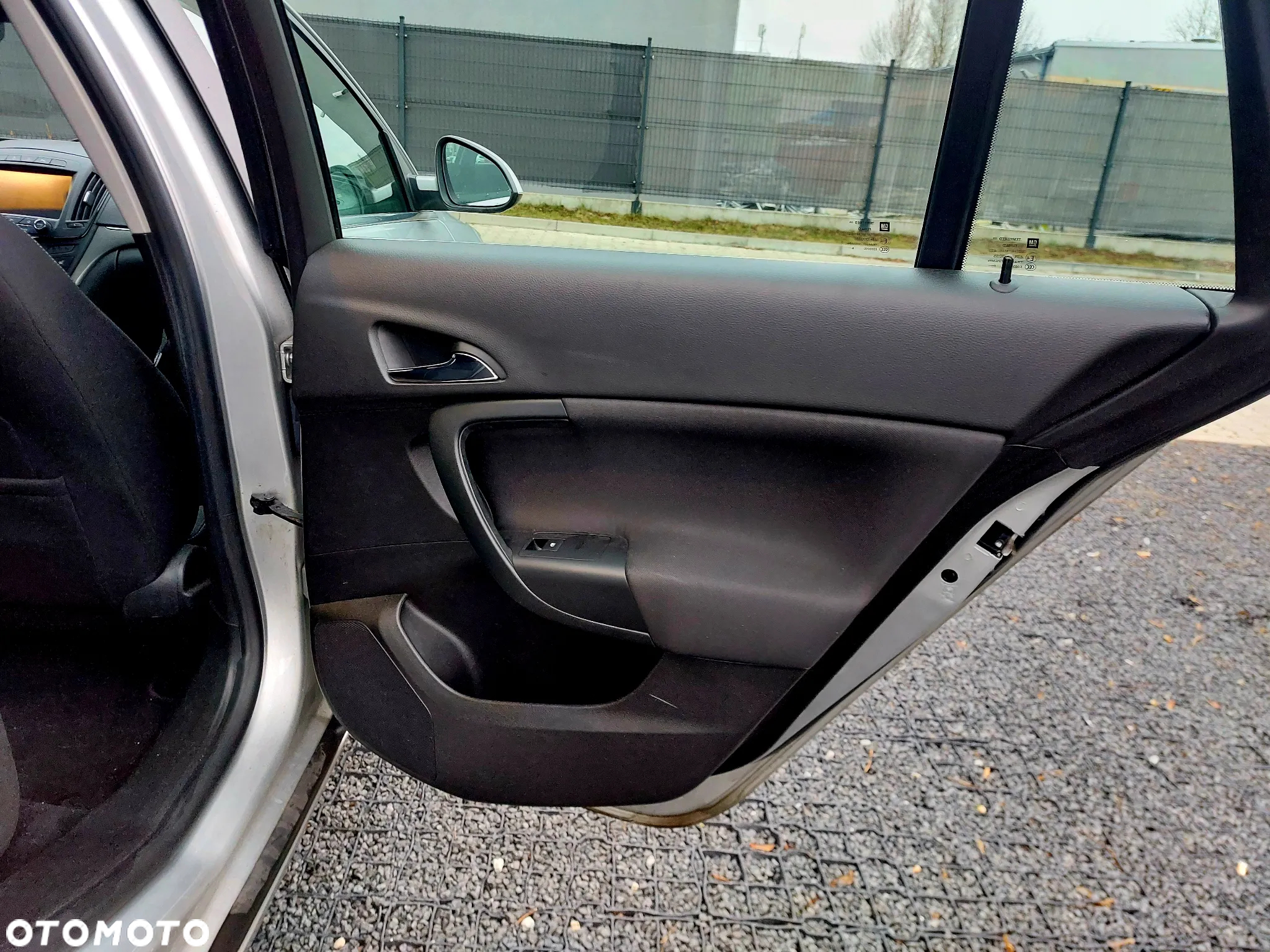 Opel Insignia - 18