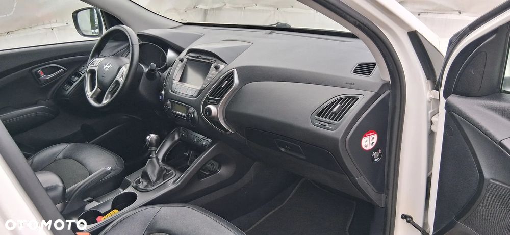 Hyundai ix35 2.0 CRDi 4WD Premium - 17