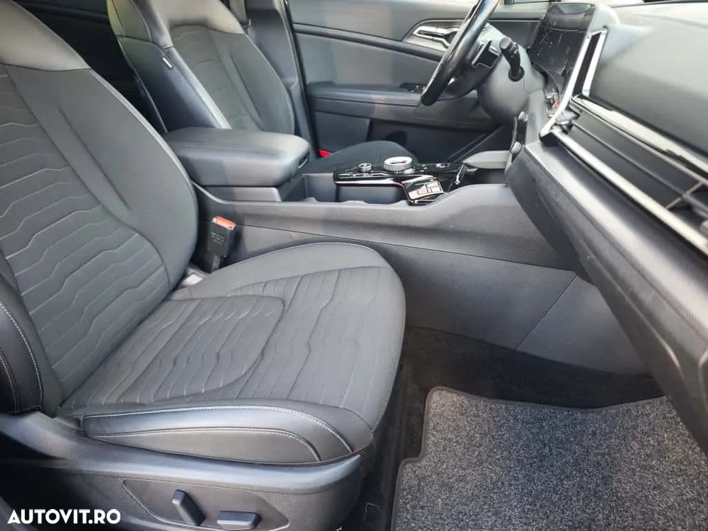 Kia Sportage 1.6 T-GDI HEV 6AT 4x2 Business Line - 18