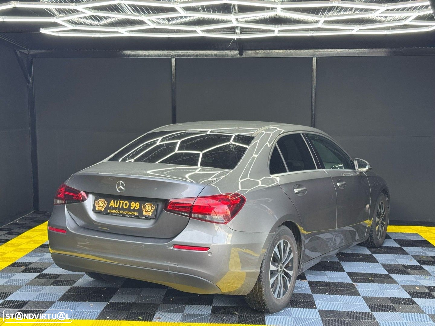 Mercedes-Benz A 180 d Business Solutions - 3