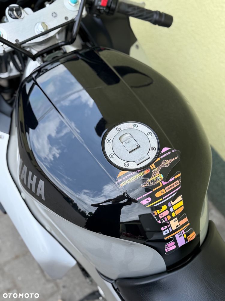 Yamaha Thunderace - 35