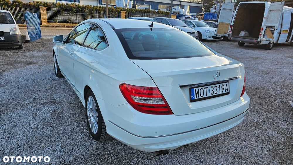Mercedes-Benz Klasa C 180 BlueEFFICIENCY 7G-TRONIC - 3