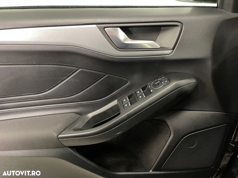 Ford Focus 1.5 EcoBlue Start-Stopp-System Aut. TITANIUM - 23