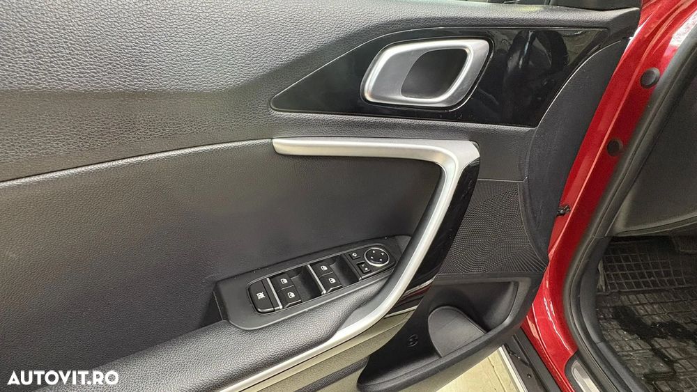 Kia XCeed 1.4 T-GDI 7DCT City+ - 23