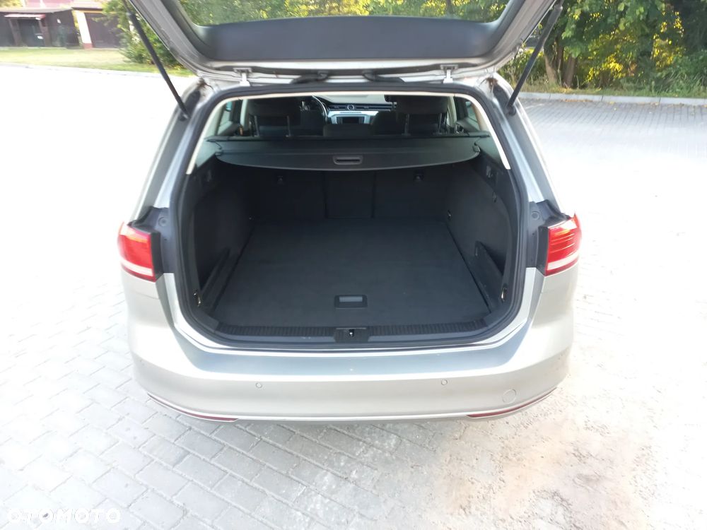 Volkswagen Passat Variant - 15