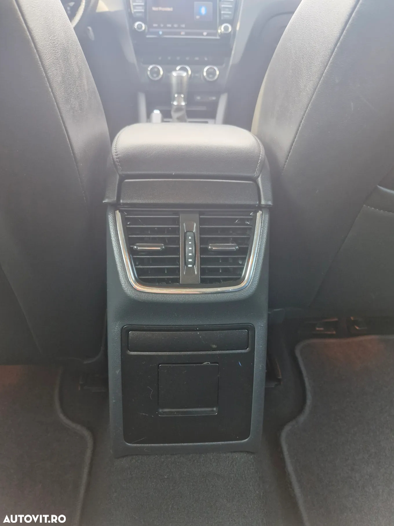 Skoda Octavia 2.0 TDI (Green tec) DSG Ambition - 11