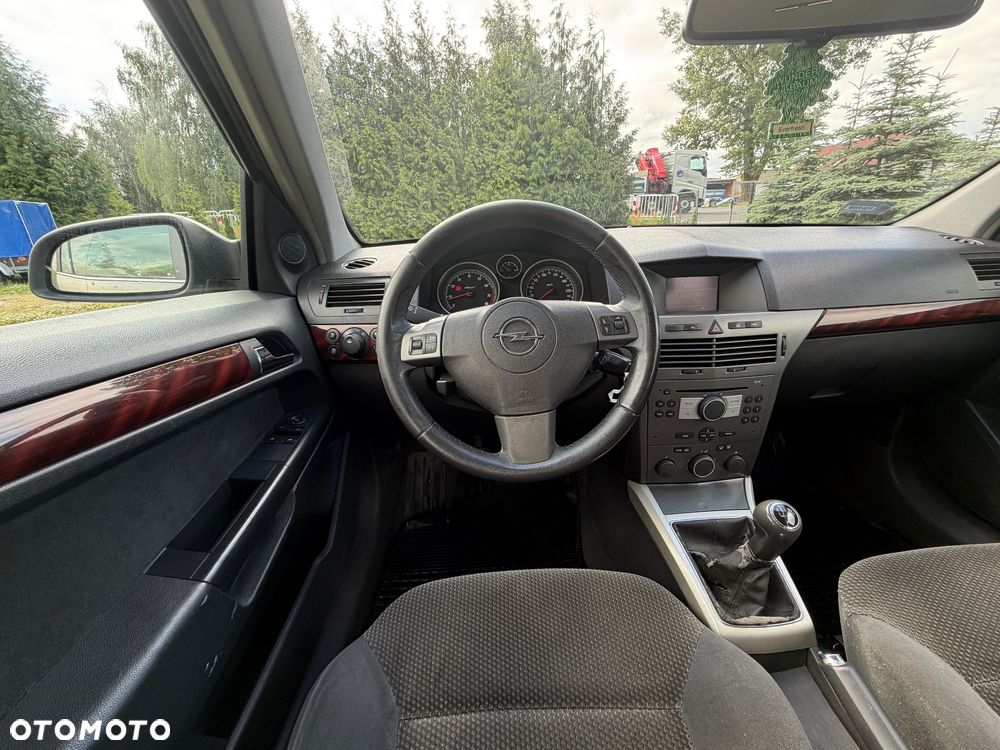 Opel Astra 1.8 Edition - 10