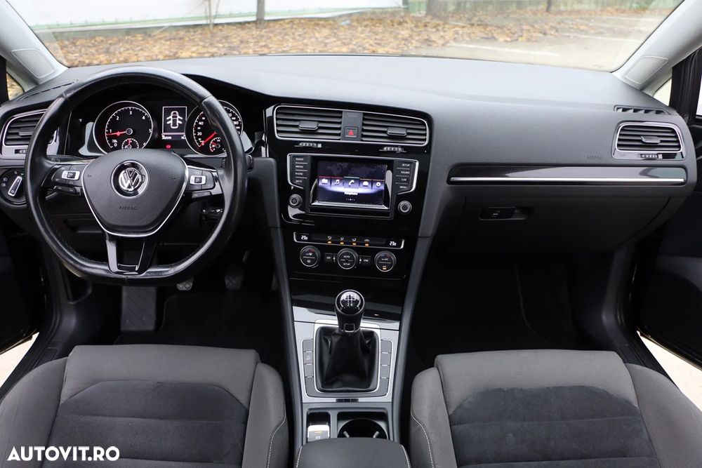 Volkswagen Golf 1.6 TDI BlueMotion Technology Lounge - 3