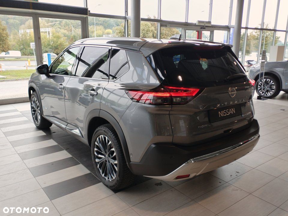 Nissan X-Trail - 4