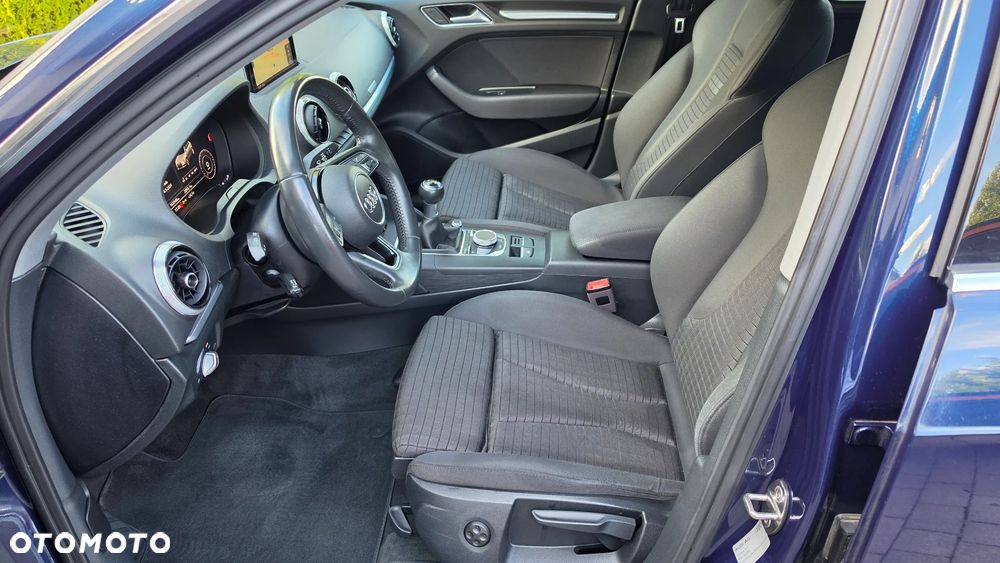 Audi A3 Sportback - 6