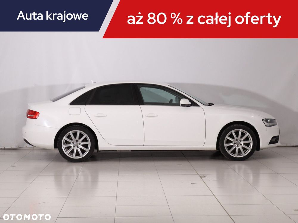 Audi A4 Limousine - 8