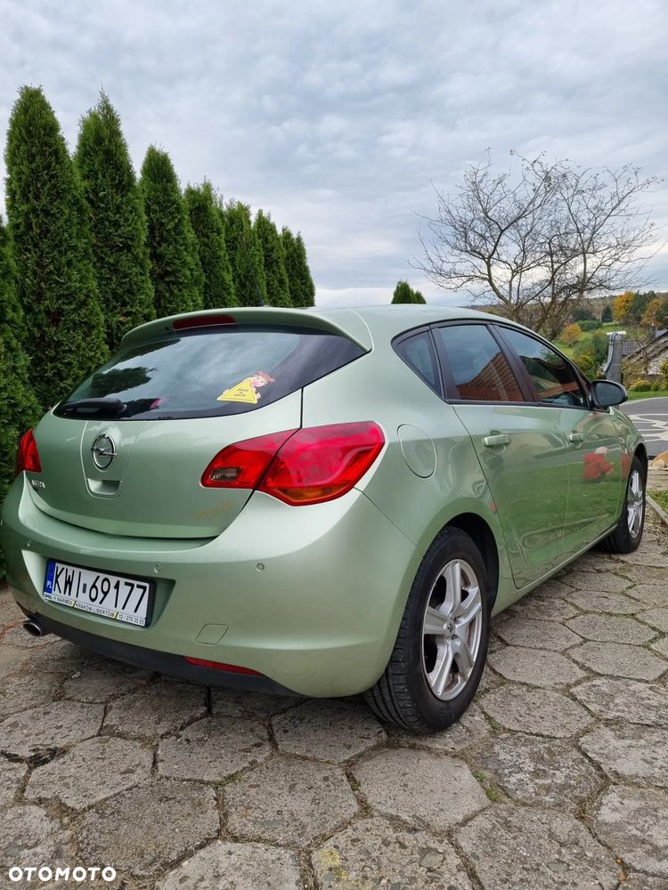 Opel Astra 1.4 Turbo Edition - 4
