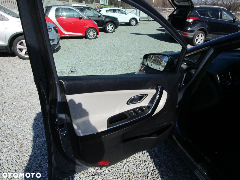 Kia Ceed 1.6 GDI Business Line - 17