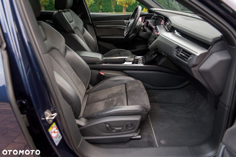 Audi e-tron 50 Quattro S line - 27