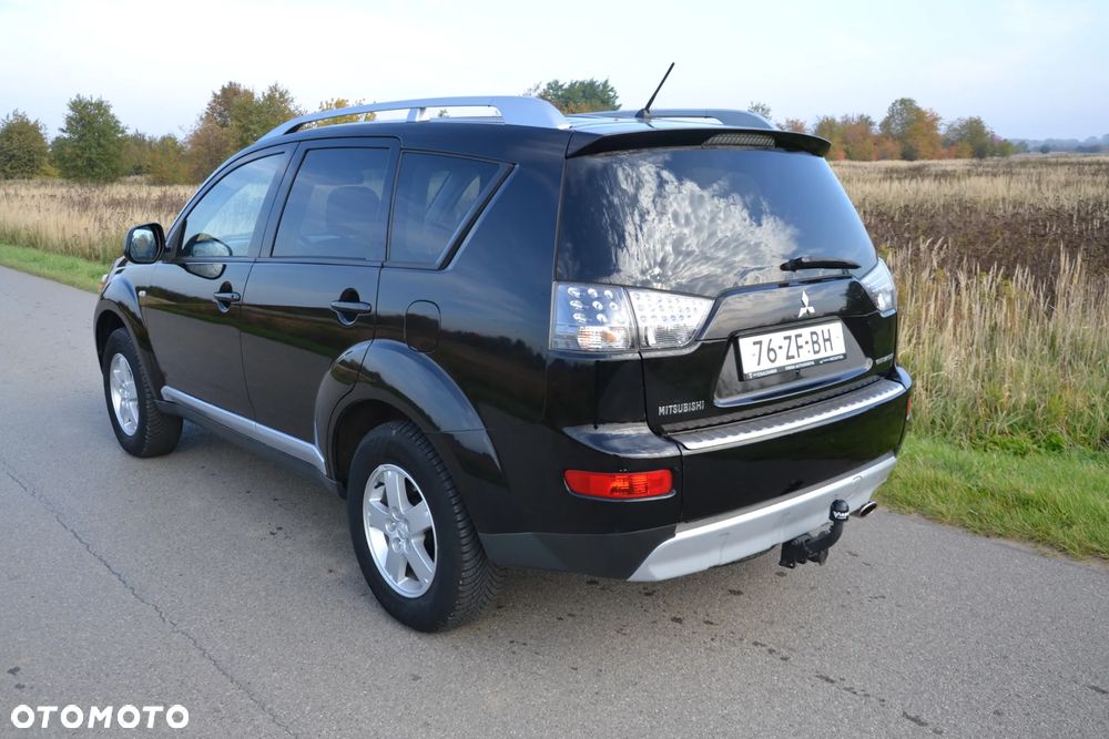 Mitsubishi Outlander 2.4 Invite 2WD - 16