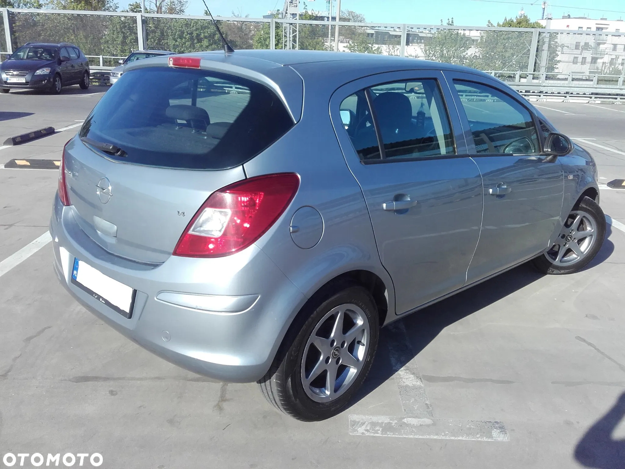 Opel Corsa 1.4 16V Cosmo - 14