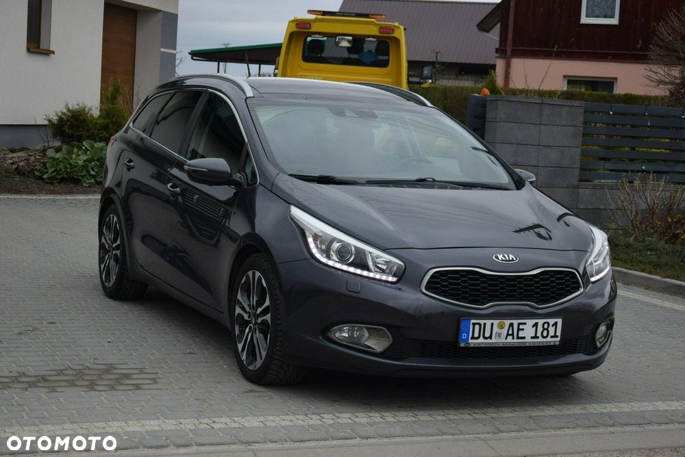 Kia Ceed 1.6 CRDi 128 ISG Spirit - 3