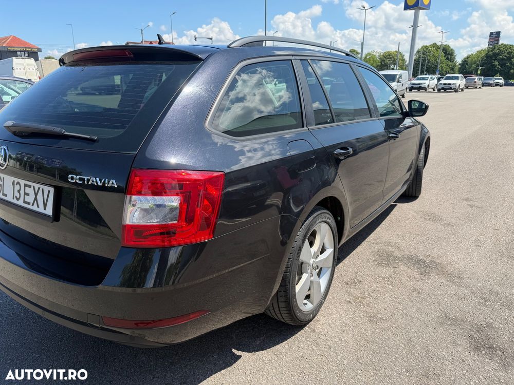 Skoda Octavia 1.6 TDI DSG Style - 11