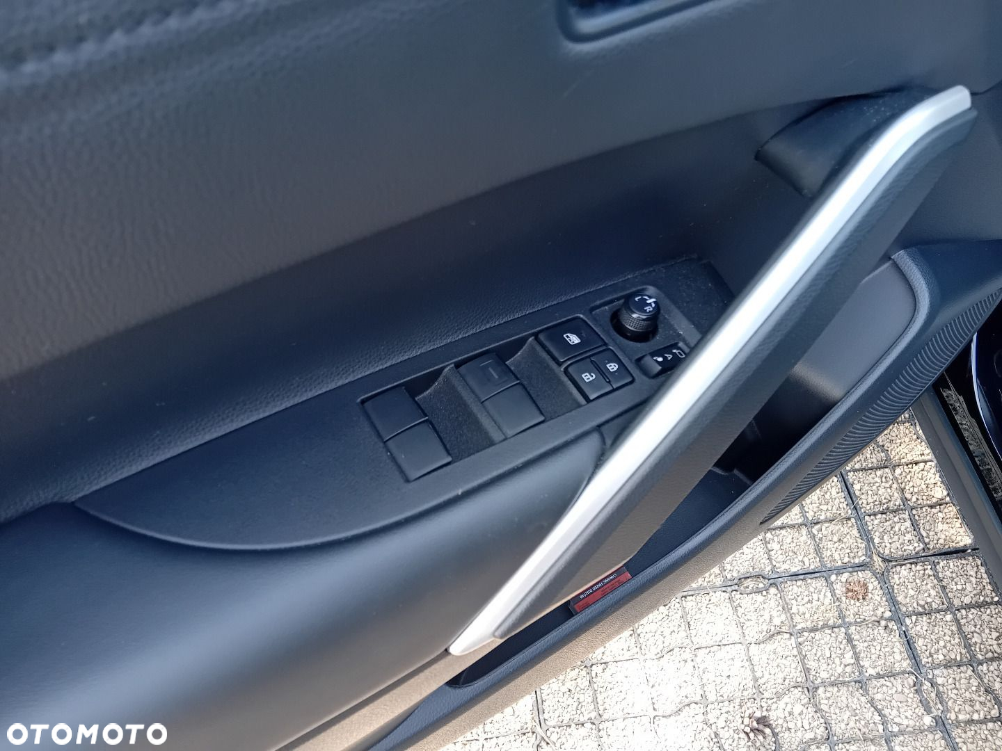 Toyota Corolla Cross - 24