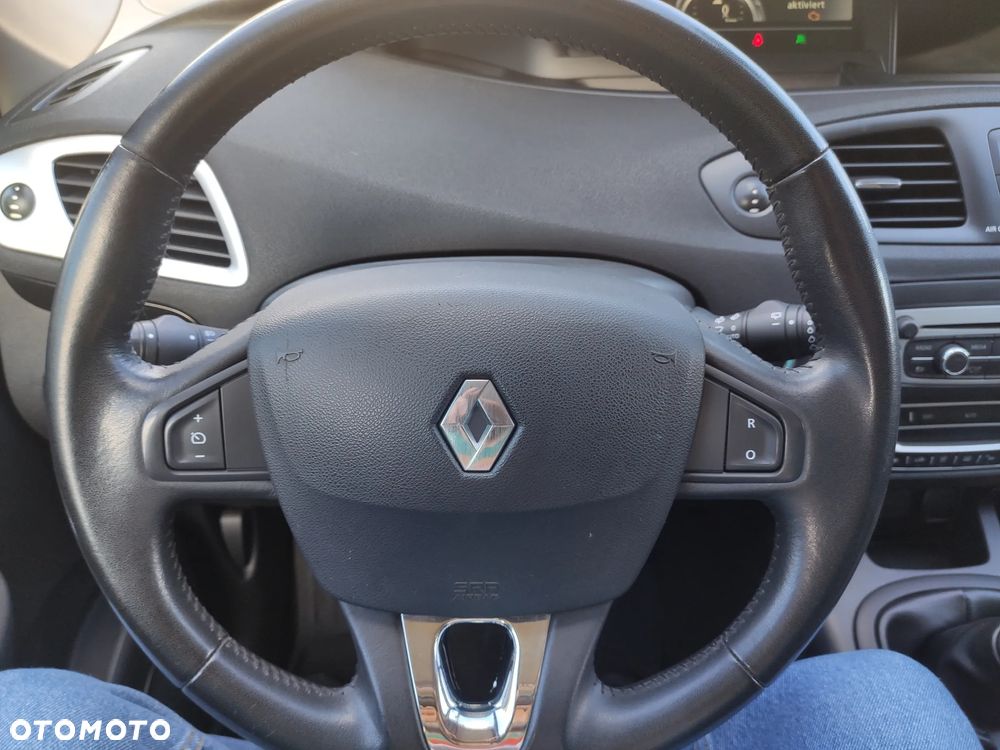 Renault Scenic - 12