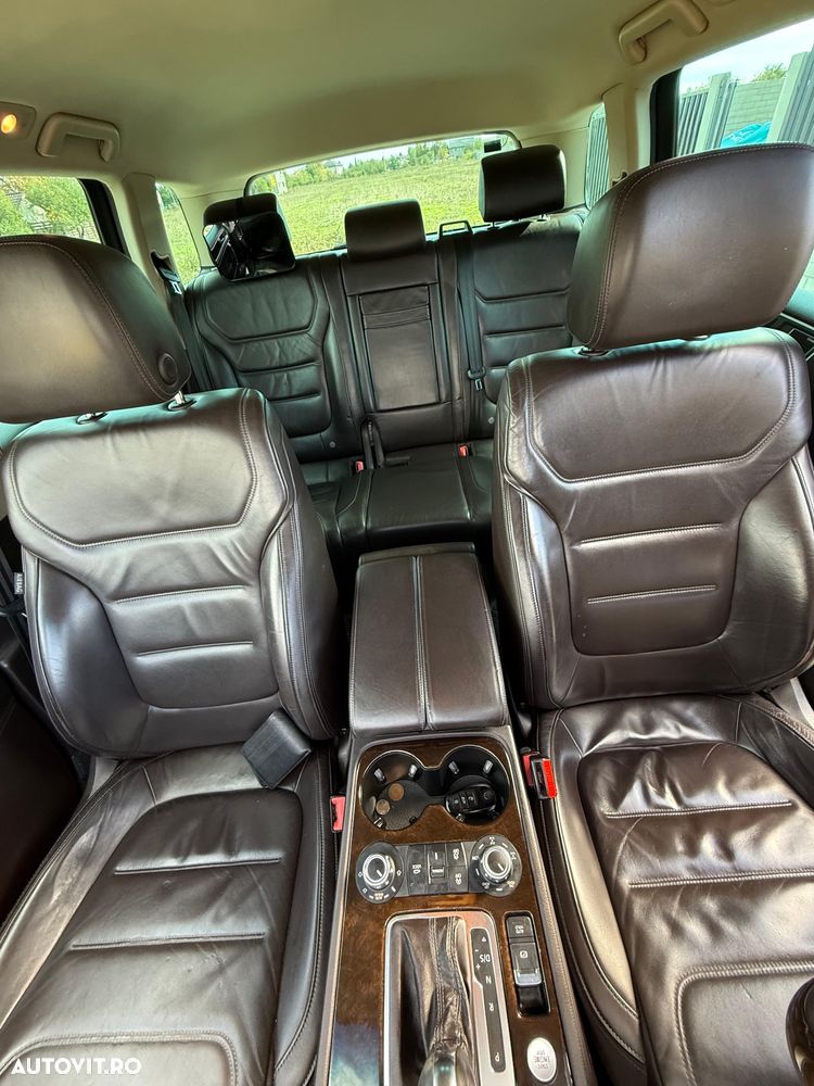 Volkswagen Touareg - 8
