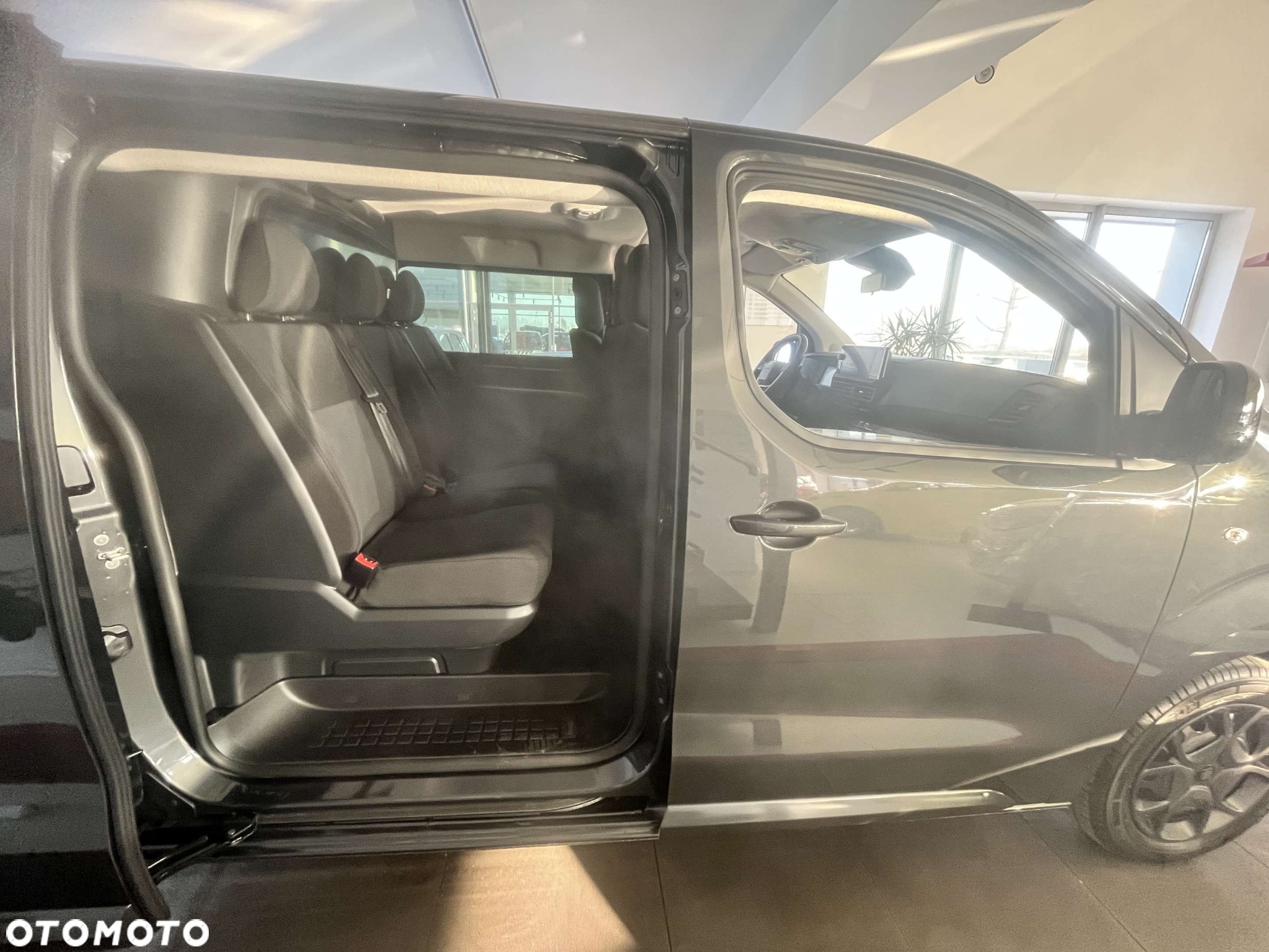 Fiat Scudo seria 2 Nowe Scudo Furgon Brygadowy Maxi 2.0 MJ 144 KM S&S EAT8 Brygadowy - 23