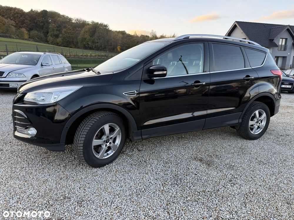 Ford Kuga 2.0 TDCi 2x4 Titanium - 10
